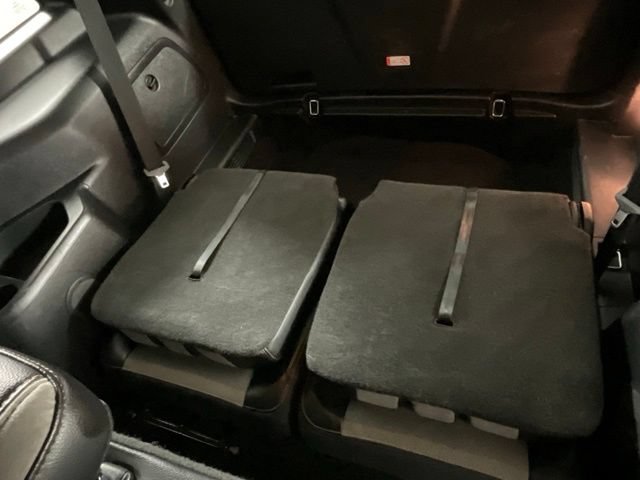 Used 2017 Ford Explorer XLT w/ Equipment Group 202A AWD/4WD image 15