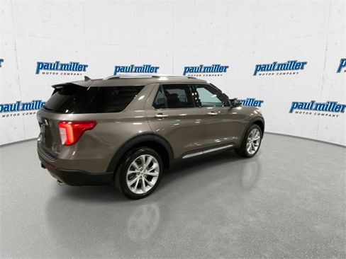 Used 2021 Ford Explorer Platinum image 11