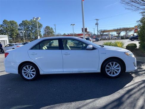 Used 2012 Toyota Camry XLE image 9