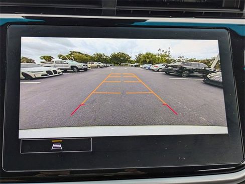 Used 2023 Chevrolet Bolt LT image 21