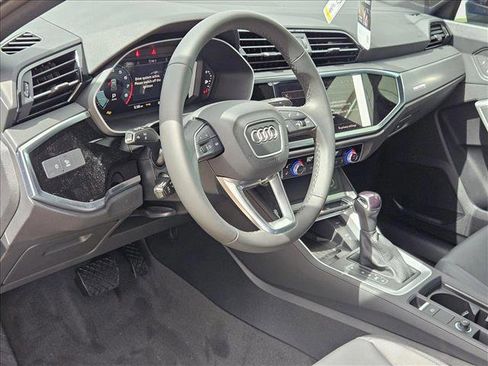 New 2025 Audi Q3 2.0T Premium w/ Convenience Package image 3