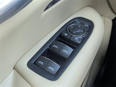 Used 2018 Cadillac XT5 Luxury w/ Driver Awareness Package image 25