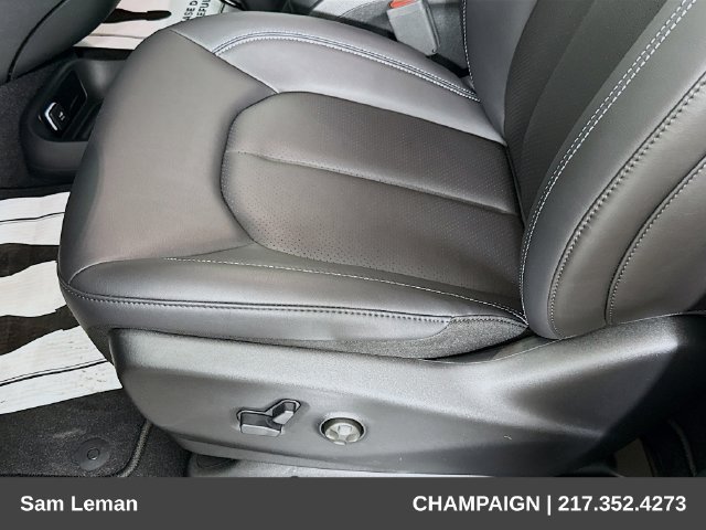 New 2027 Chrysler Pacifica Select FWD image 18