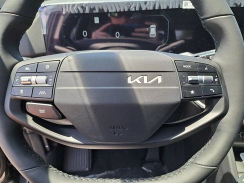 New 2026 Kia Sportage SX FWD image 9