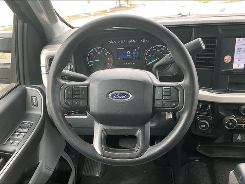 Used 2025 Ford F250 XLT image 10
