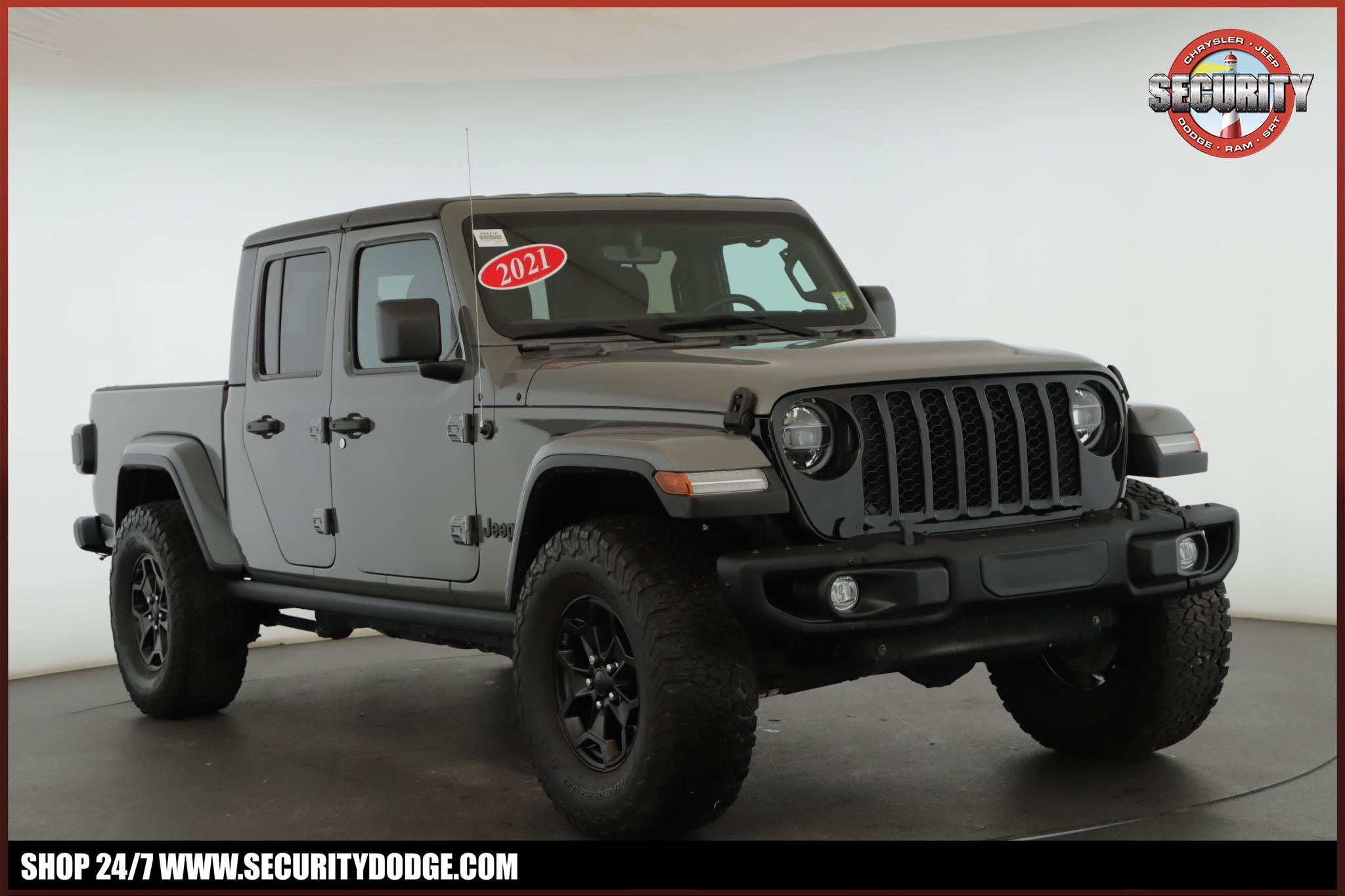 Used 2021 Jeep Gladiator Sport AWD/4WD image 1