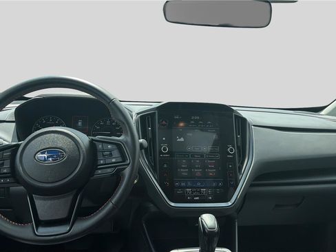Used 2024 Subaru Crosstrek 2.5i Limited AWD/4WD image 9