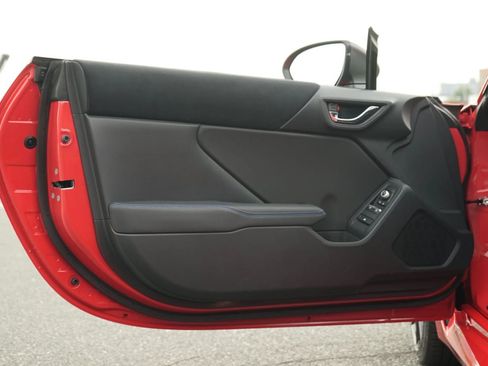 Used 2025 Subaru BRZ tS image 14