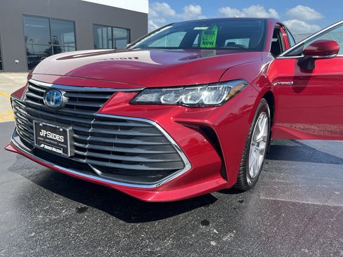 Used 2020 Toyota Avalon XLE w/ Moonroof Package FWD image 54