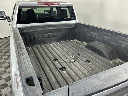 Used 2023 GMC Sierra 3500 SLT w/ Gooseneck/5TH Wheel Package AWD/4WD image 16