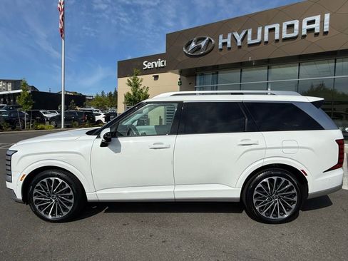 Certified 2026 Hyundai Palisade Calligraphy AWD/4WD image 2