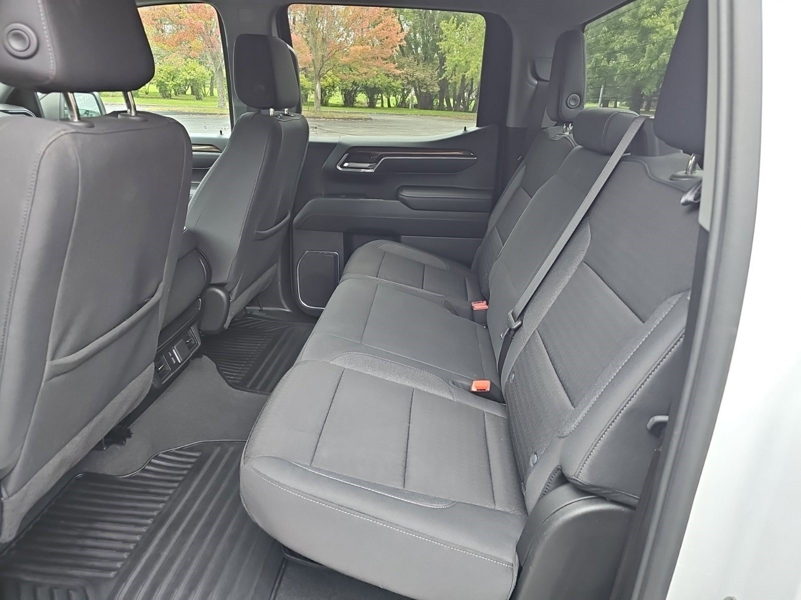 Used 2024 Chevrolet Silverado 1500 RST AWD/4WD image 18