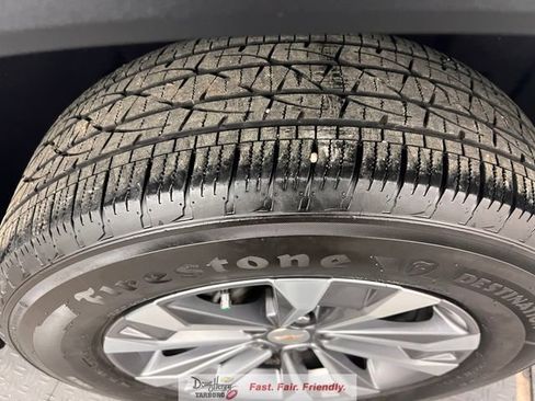 Used 2025 Chevrolet Equinox LT FWD image 23