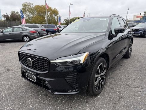 Used 2024 Volvo XC60 B5 Plus w/ Climate Package image 6