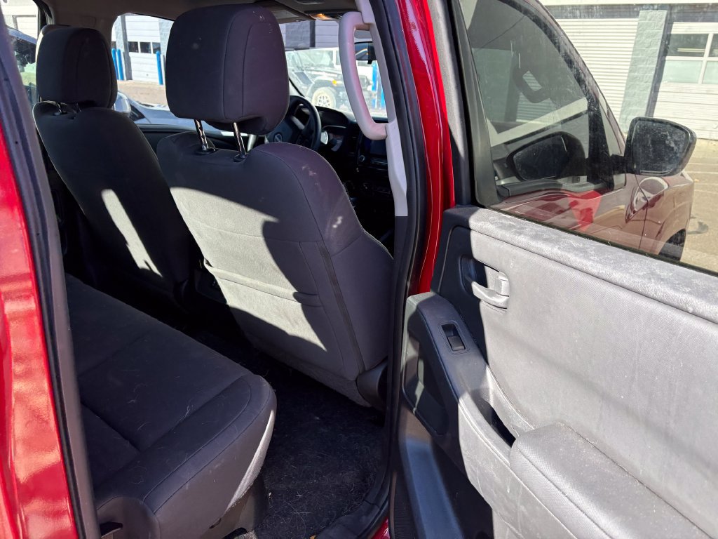 Used 2022 Nissan Frontier S w/ Technology Package AWD/4WD image 19