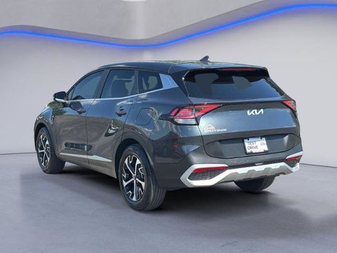Used 2025 Kia Sportage EX FWD image 3
