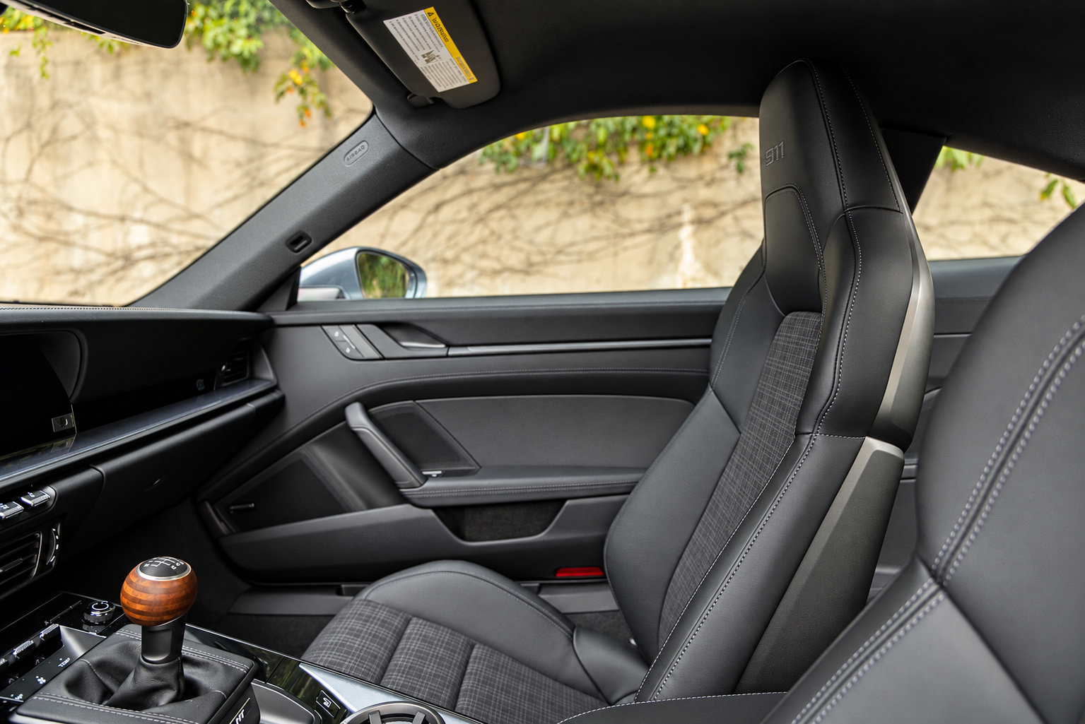 Used 2025 Porsche 911 Carrera RWD image 12