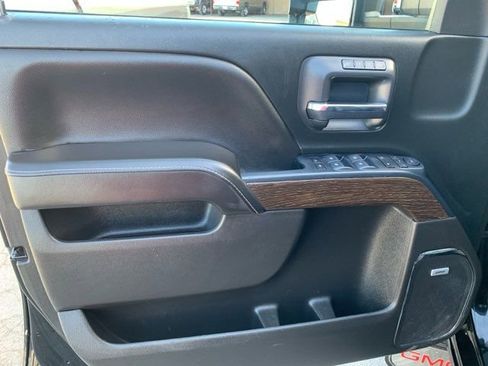 Used 2018 GMC Sierra 3500 Denali image 11