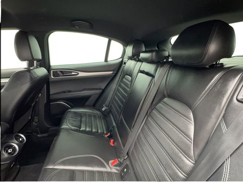 Used 2018 Alfa Romeo Stelvio Ti Sport AWD/4WD image 23