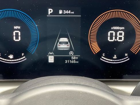 Used 2025 Hyundai Tucson SEL FWD image 32