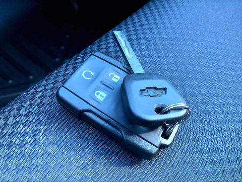 Used 2018 Chevrolet Silverado 1500 LT w/ Texas Edition image 15