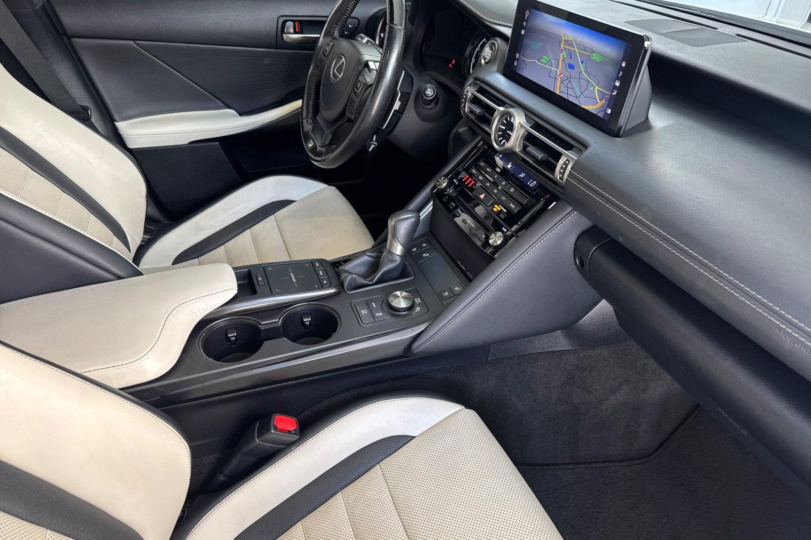 Used 2022 Lexus IS 350 F Sport w/ Navigation Package RWD image 19