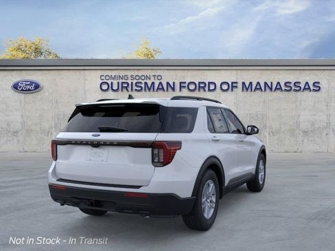New 2026 Ford Explorer Active RWD image 7
