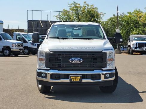 New 2026 Ford F250 XL w/ XL Chrome Package RWD image 3