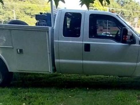 Used 2015 Ford F350 XL w/ Power Equipment Group image 7