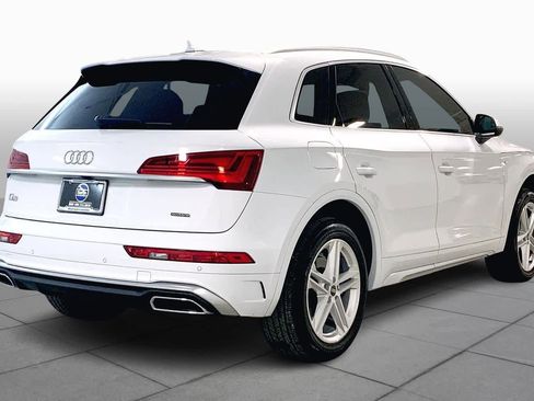 Used 2022 Audi Q5 e Premium Plus image 12