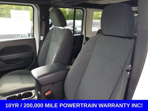 Used 2025 Jeep Wrangler Unlimited Sport AWD/4WD image 12