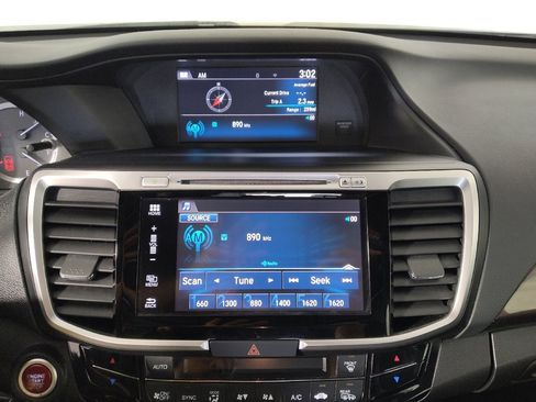 Used 2017 Honda Accord EX-L image 25