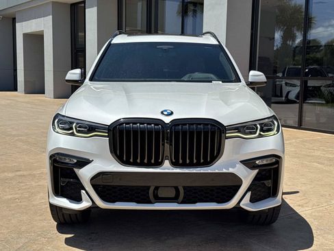 Used 2021 BMW X7 xDrive40i w/ M Sport Package AWD/4WD image 8