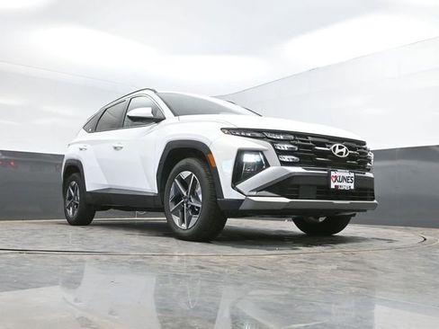 Used 2025 Hyundai Tucson SEL AWD/4WD image 47