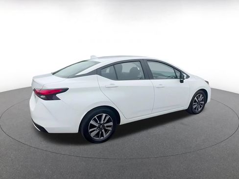 Used 2025 Nissan Versa SV FWD image 15
