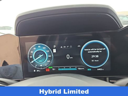 Certified 2025 Hyundai Elantra Limited image 22