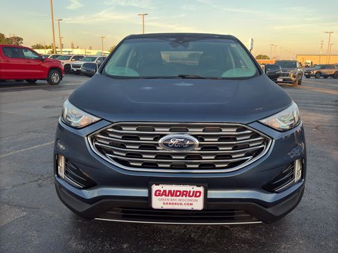 Used 2019 Ford Edge SEL w/ Equipment Group 201A AWD/4WD image 3