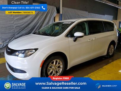 Used 2023 Chrysler Voyager LX