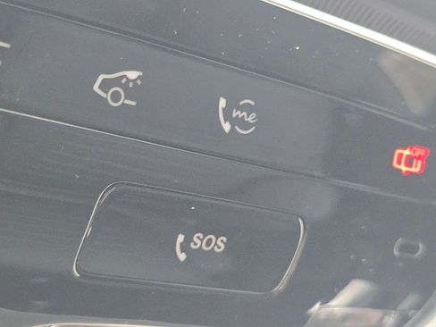 New 2026 Mercedes-Benz GLC 300 4MATIC image 9