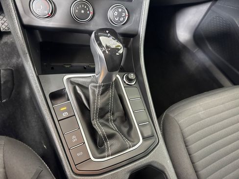 Used 2024 Volkswagen Jetta S image 19