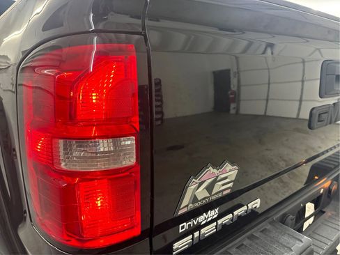 Used 2017 GMC Sierra 1500 SLE w/ SLE Value Package image 33