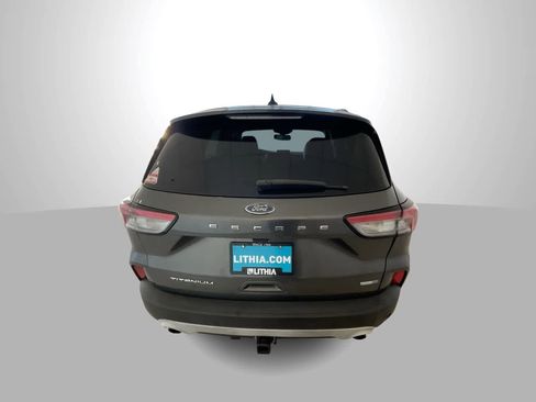 Used 2020 Ford Escape Titanium image 7