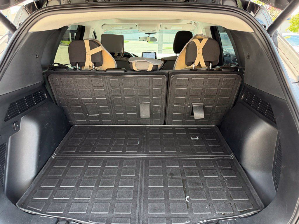 Used 2022 Ford Escape SE w/ Convenience Package FWD image 7