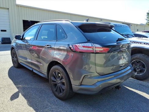 Used 2022 Ford Edge SE w/ Black Appearance Package AWD/4WD image 5