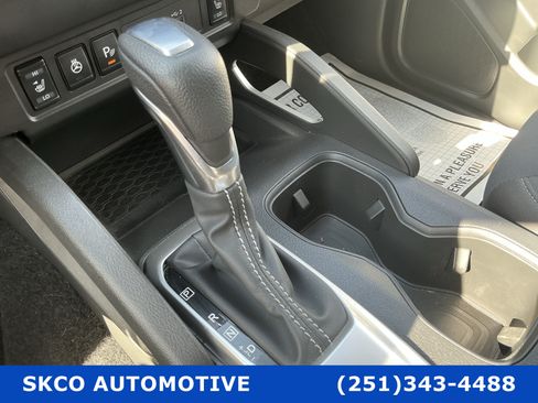 Used 2024 Nissan Frontier SV w/ SV Convenience Package AWD/4WD image 23