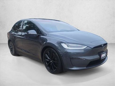 Used 2022 Tesla Model X AWD/4WD image 3