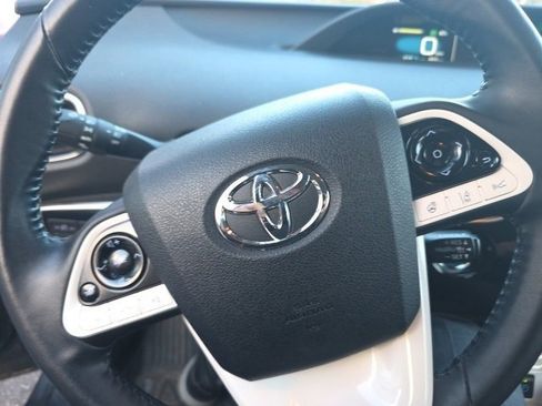 Used 2019 Toyota Prius Prime Advanced image 6