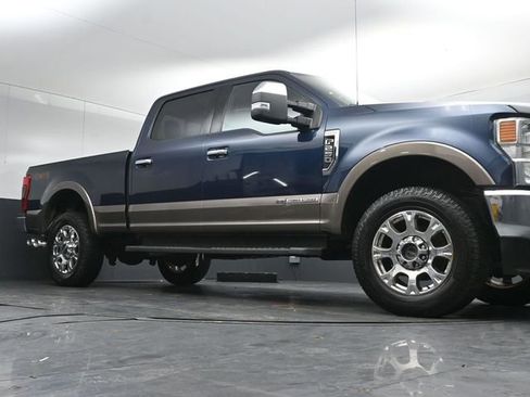 Certified 2020 Ford F250 Lariat w/ Chrome Package image 37