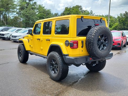 Used 2018 Jeep Wrangler Unlimited Sahara w/ Quick Order Package 24M Moab AWD/4WD image 3