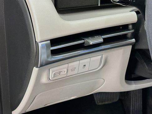 Used 2025 Hyundai Tucson SEL image 17